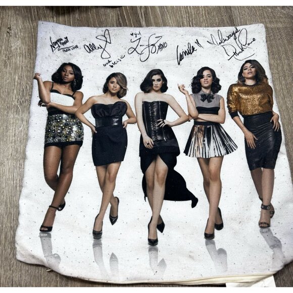 Fifth Harmony Girl Group Printed Autograph Pillow 100% Polyester White - Picture 1 of 7